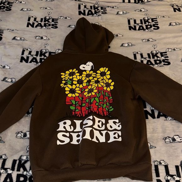 Peanuts Brown Hoodie with Yellow Snoopy Design - Picture 2 of 2